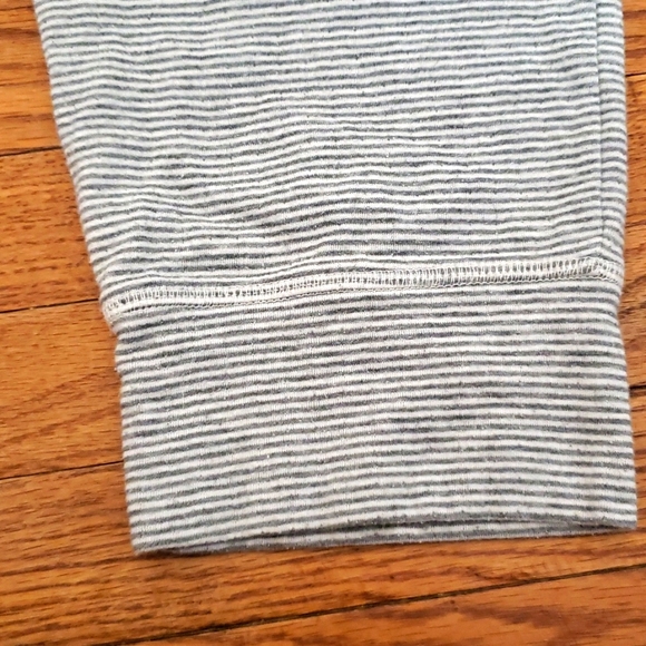 Jockey Lounge Pants drawstring size large, stripes white and gray, cuffed ankle - Picture 5 of 7